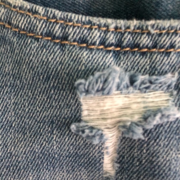 American Eagle Ripped Mom Jeans - Picture 5 of 5